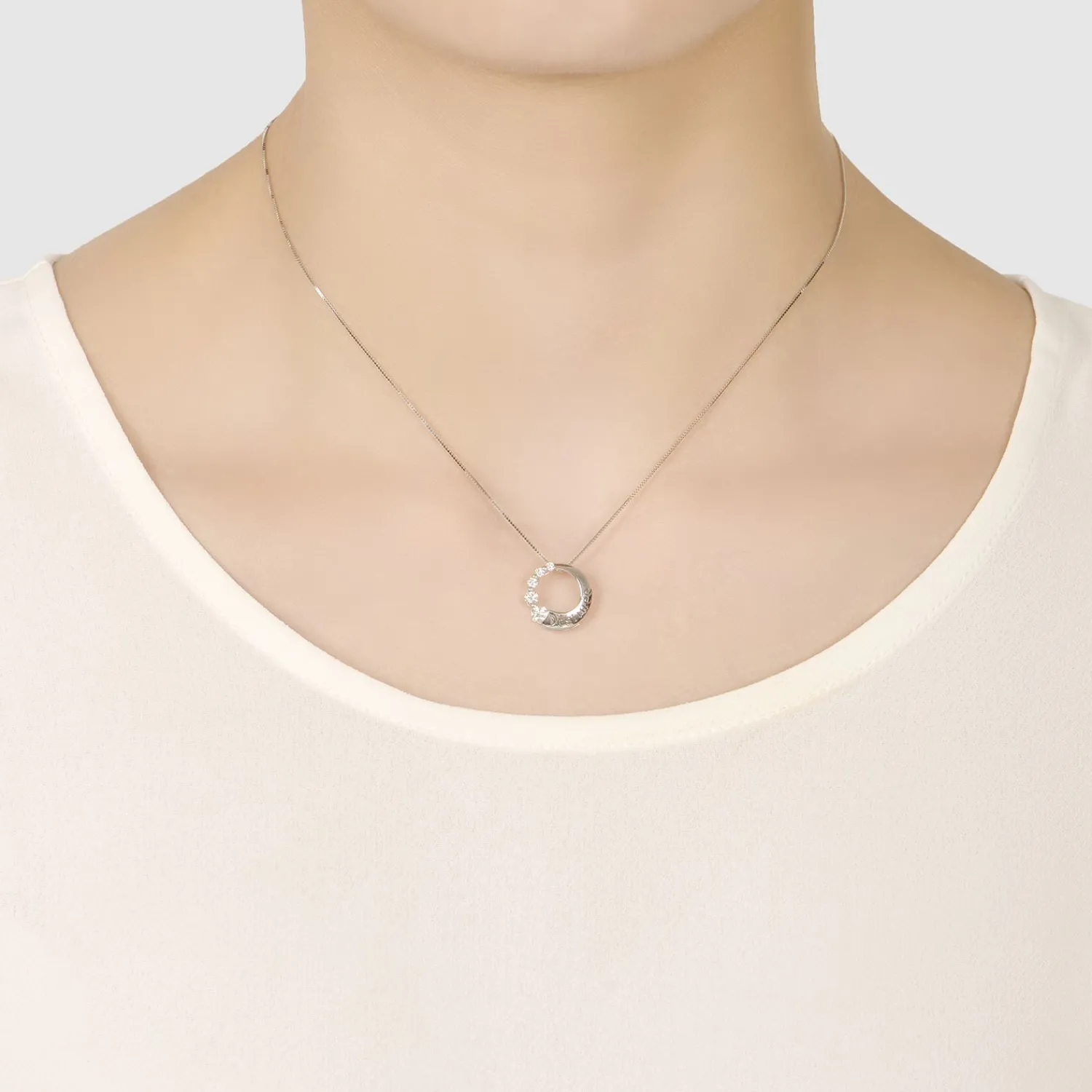 destine_2.webp Lee Hwa Jewellery Pendants-DESTINÉE